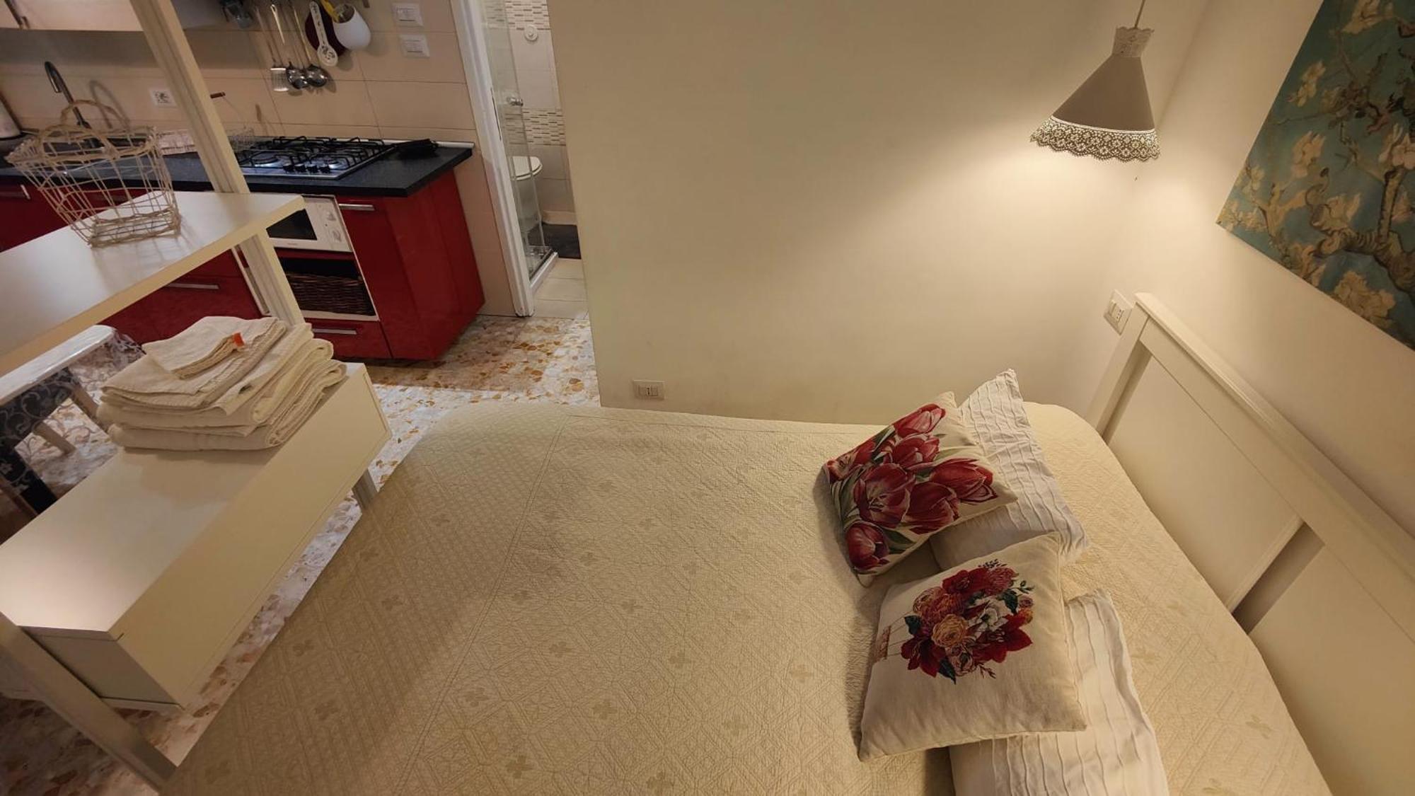 Sergio Tourist Rental Close Tiburtina Station ローマ エクステリア 写真