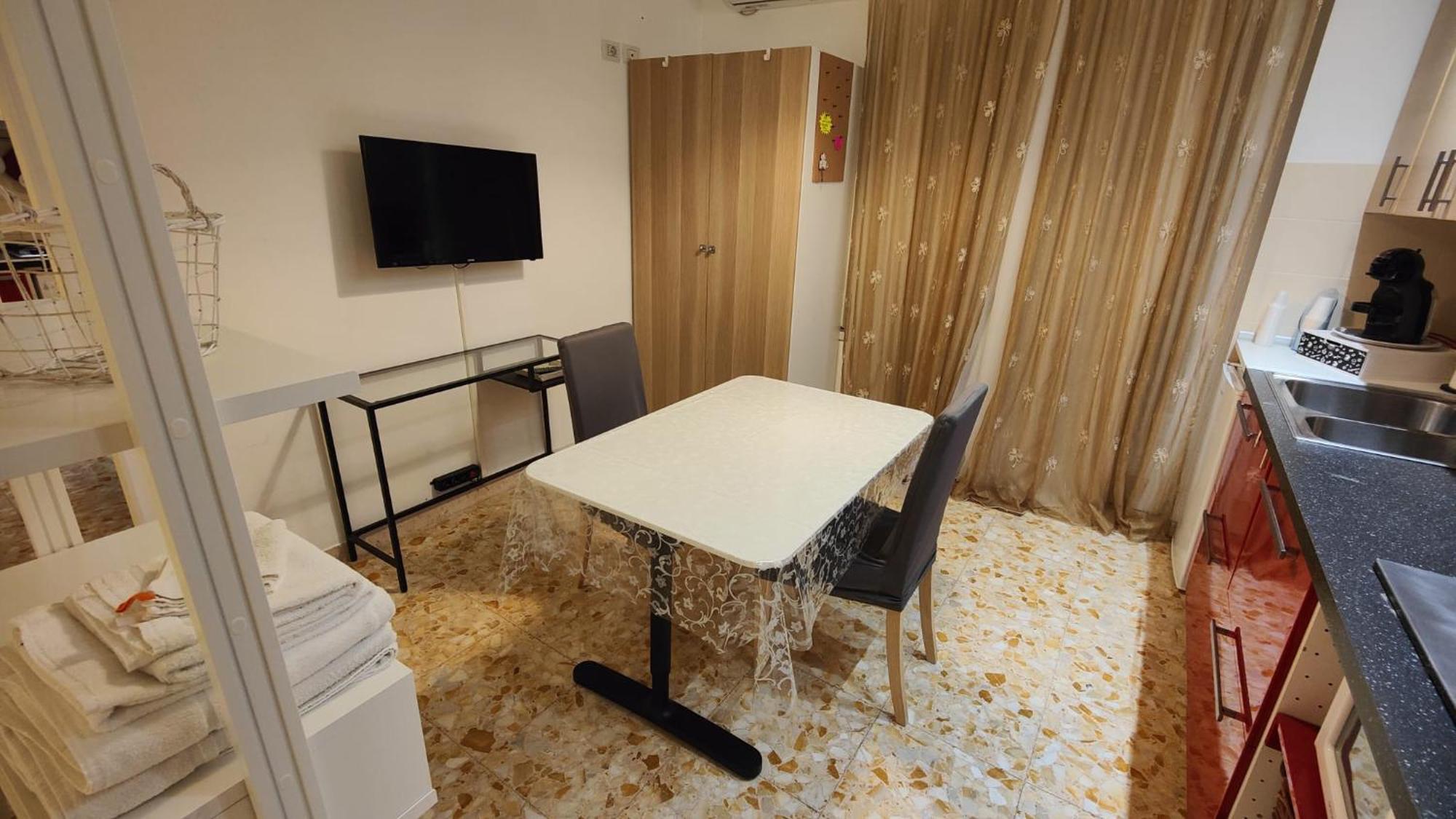 Sergio Tourist Rental Close Tiburtina Station ローマ エクステリア 写真